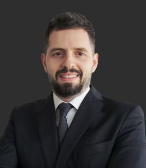 Dr. Nicolas Kyriakides